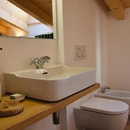 Con Bagno Condiviso *